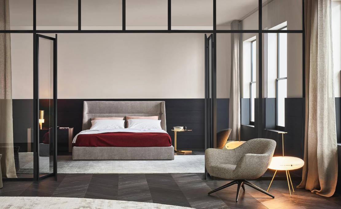 Кресло от фабрики Poliform модель Mad  Small Arm