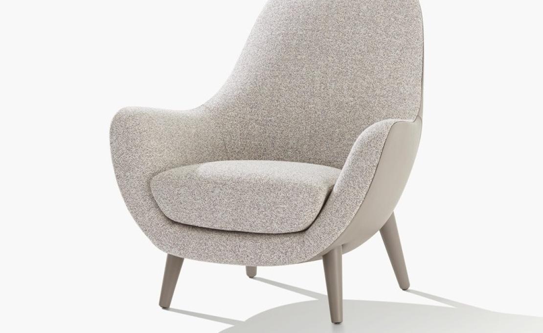 Кресло от фабрики Poliform модель Mad King Arm