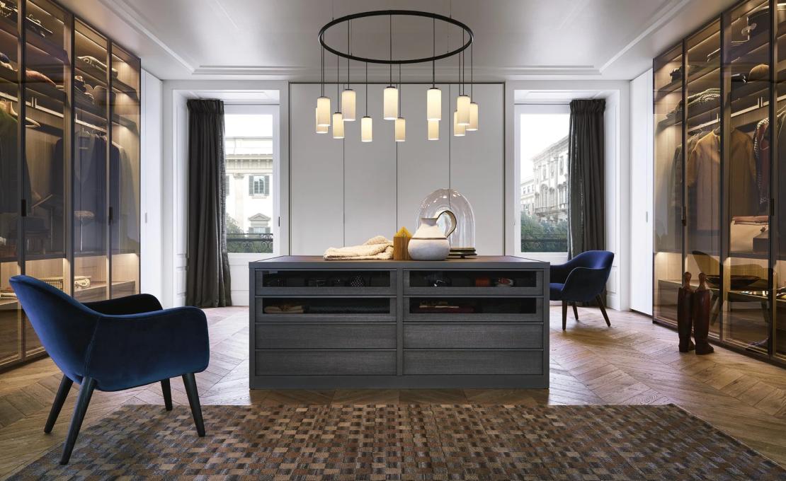 Кресло от фабрики Poliform модель Mad  Arm