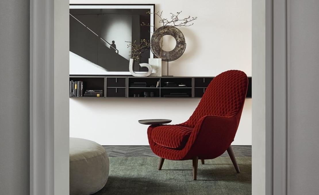 Кресло от фабрики Poliform модель Mad King Arm