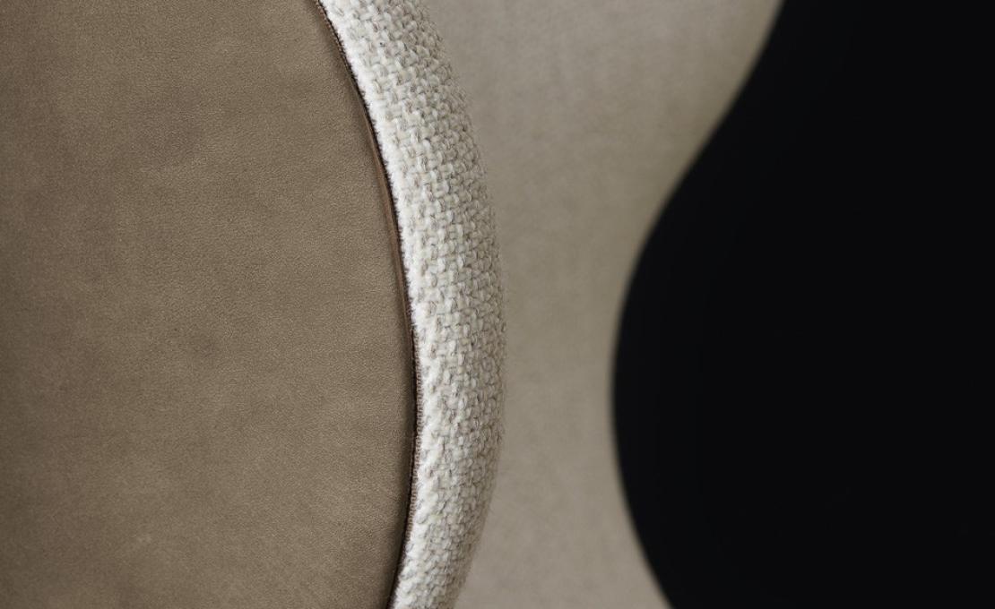 Кресло от фабрики Poliform модель MAPN800J