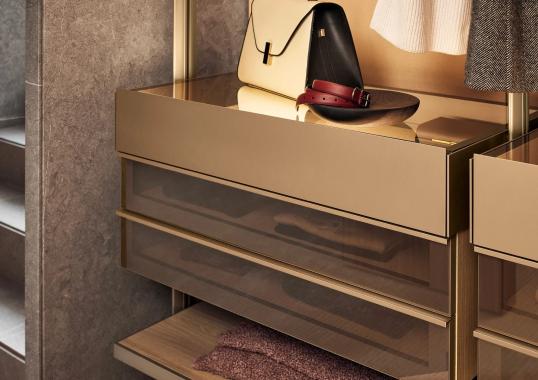 Стеллаж для книг от фабрики Poliform модель Lexington Night System