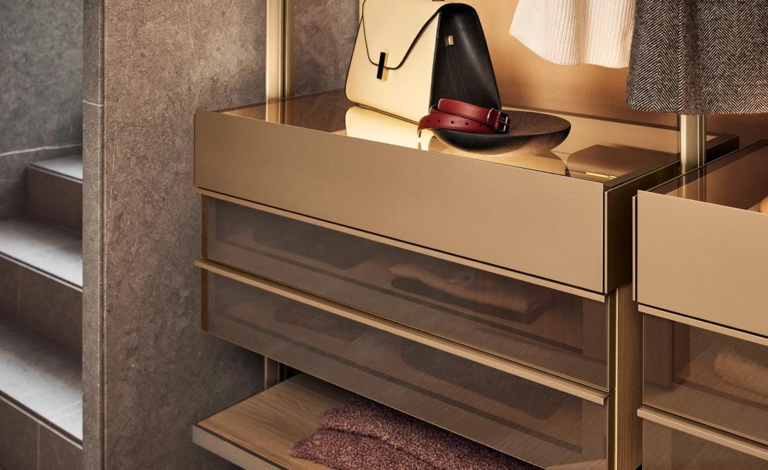 Стеллаж для книг от фабрики Poliform модель Lexington Night System