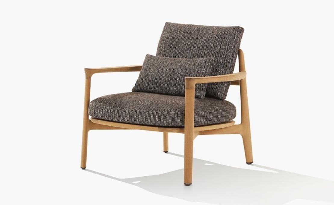 Уличное кресло от фабрики Poliform модель MAGNOLIA ARM