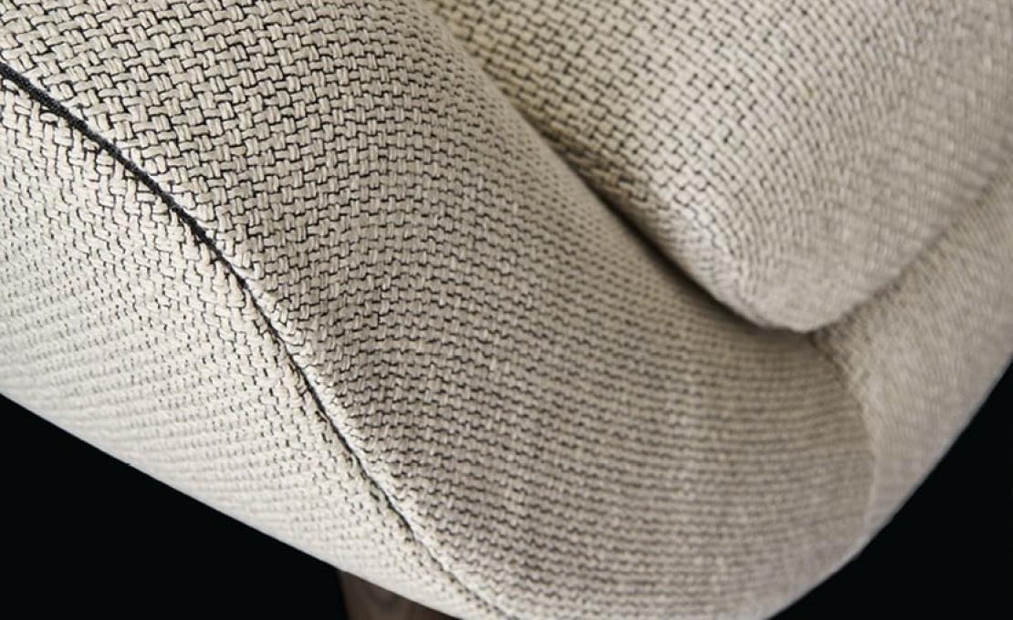 Кресло от фабрики Poliform модель MAPQ950