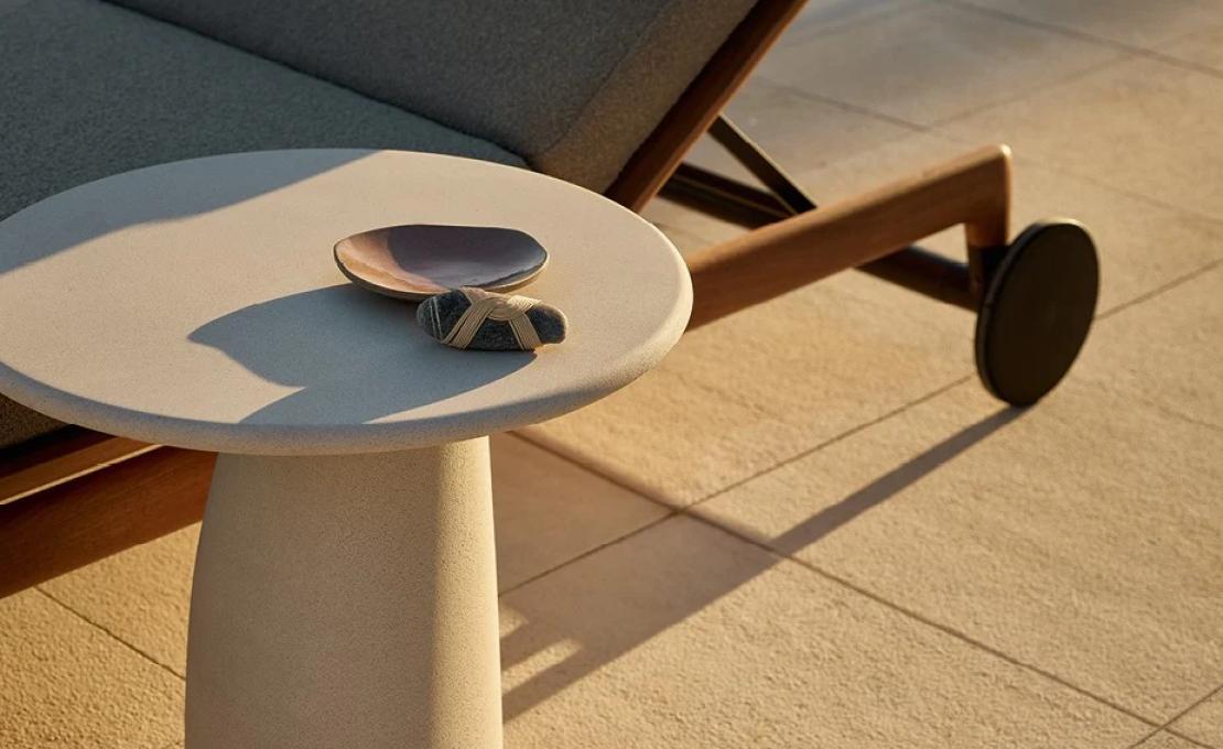 Шезлонг уличныйот фабрики Poliform модель MAGNOLIA SUNBED