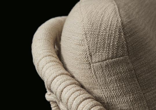 Уличное кресло от фабрики Poliform модель MAD OUT ARM