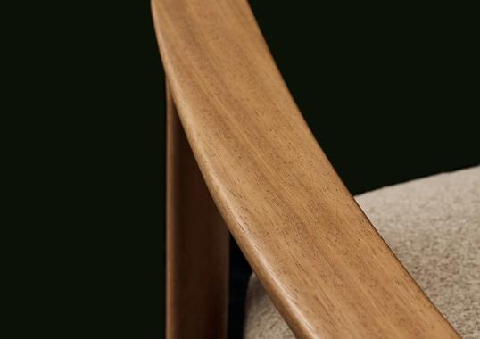 Уличный диван от фабрики Poliform модель MAGNOLIA SOFA