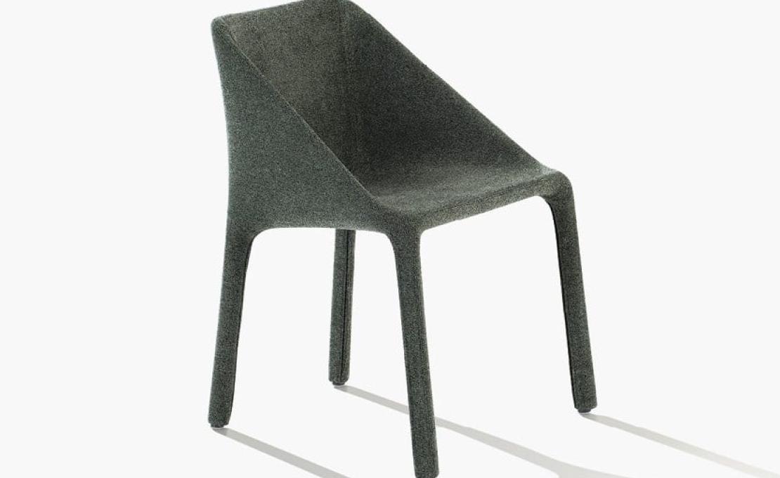 Стул от фабрики Poliform модель Manta  Poliform 