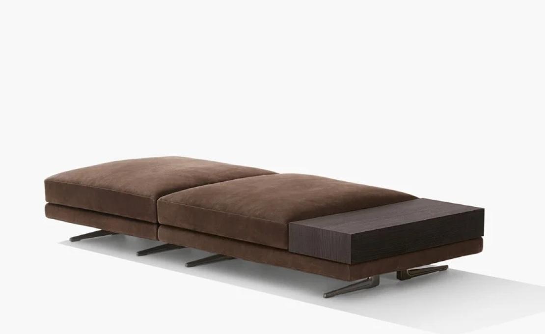 Диван от фабрики Poliform модель Mondrian Sofa
