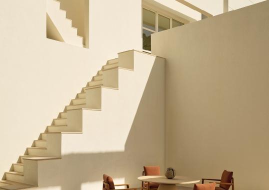 Уличный стул от фабрики Poliform модель MAGNOLIA 