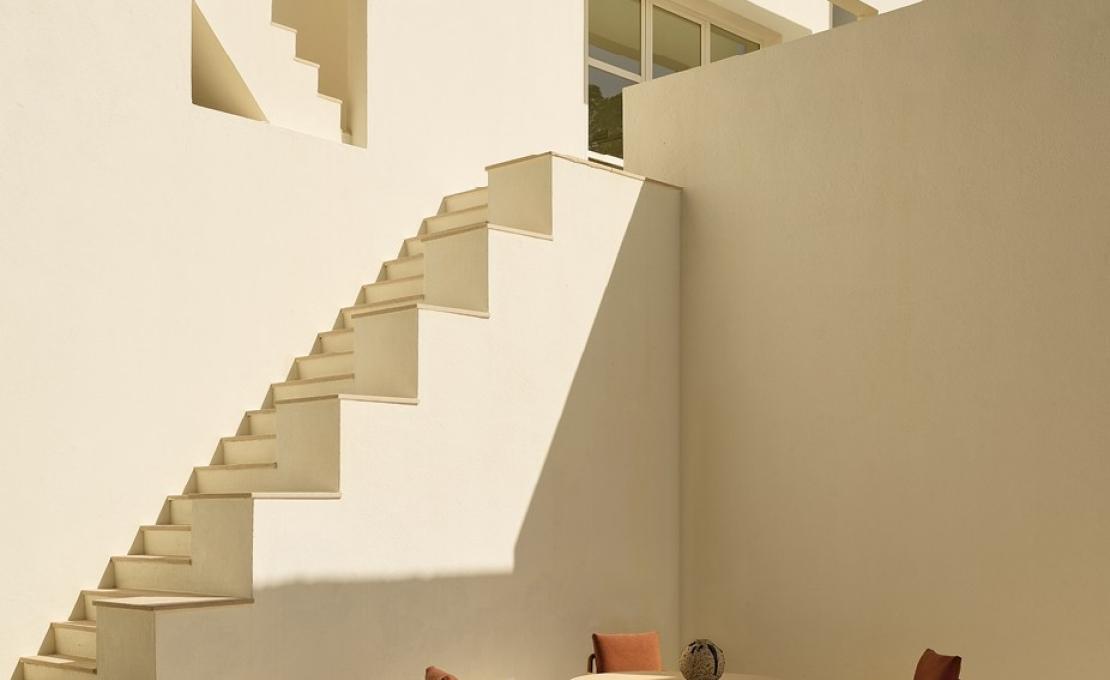 Уличный стул от фабрики Poliform модель MAGNOLIA 