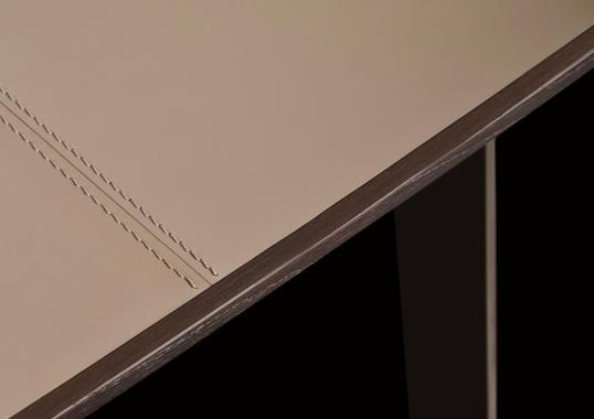 Письменный стол от фабрики Poliform модель SMH140