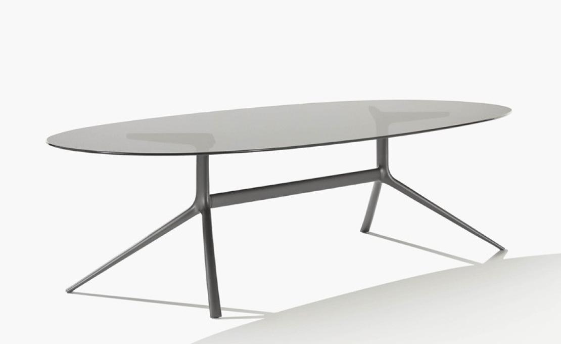 Стол от фабрики Poliform модель Mondrian Table Poliform 