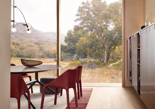 Стул от фабрики Poliform модель Manta  Poliform 