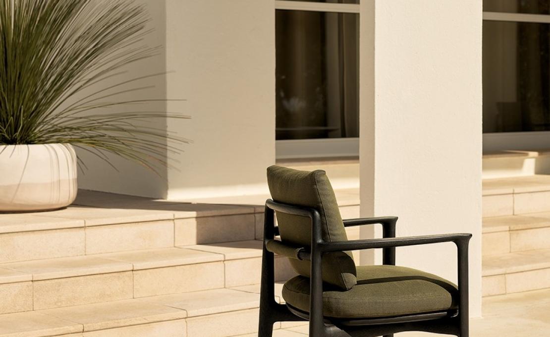 Уличный стул от фабрики Poliform модель MAGNOLIA 