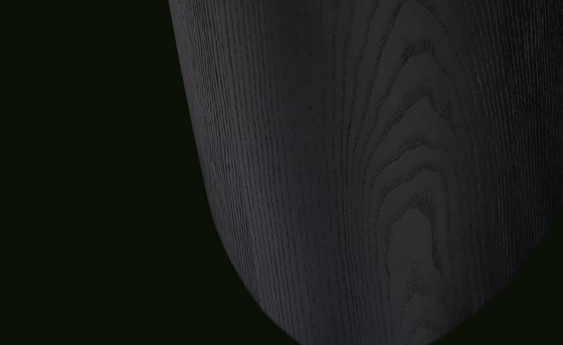 Стол от фабрики Poliform модель MONOLITH INDOOR TABLE