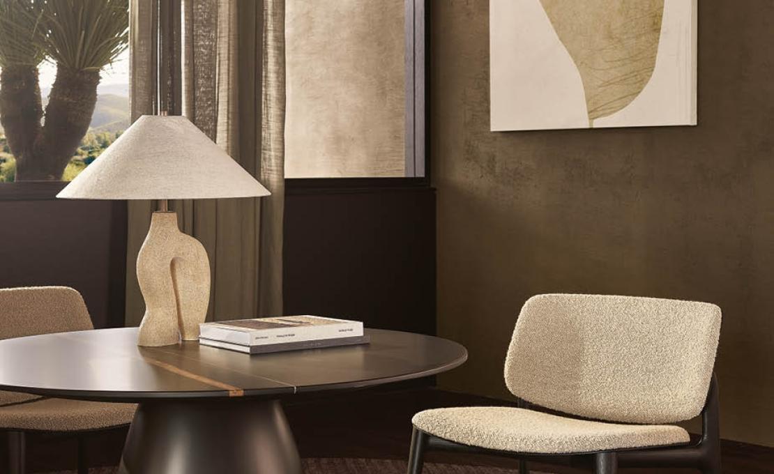 Стол от фабрики Poliform модель MONOLITH INDOOR TABLE