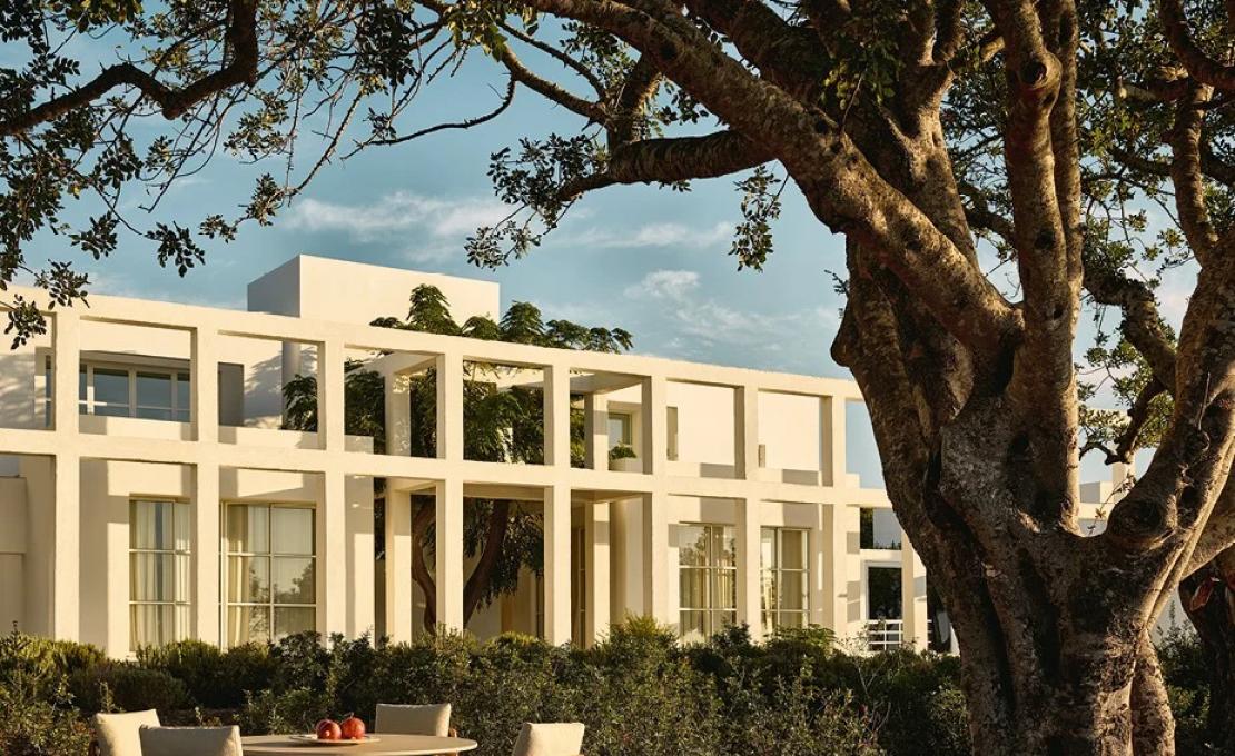 Уличный стол от фабрики Poliform модель MLTG120RK