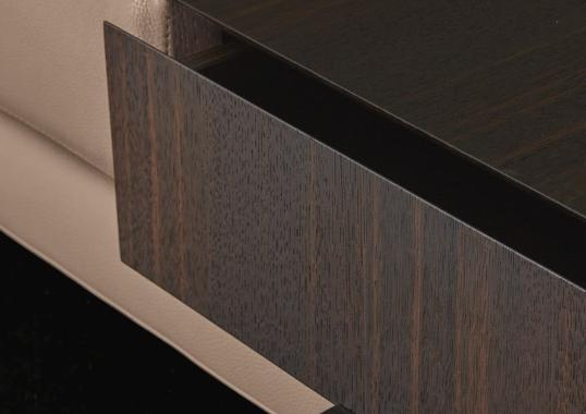 Диван от фабрики Poliform модель Mondrian Sofa