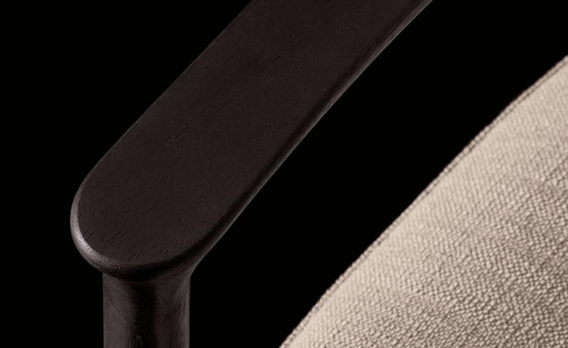 Уличный стул от фабрики Poliform модель MAGNOLIA 