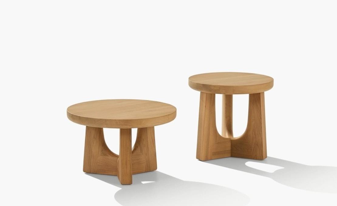Журнальный столик от фабрики Poliform модель Nara Occasional Table