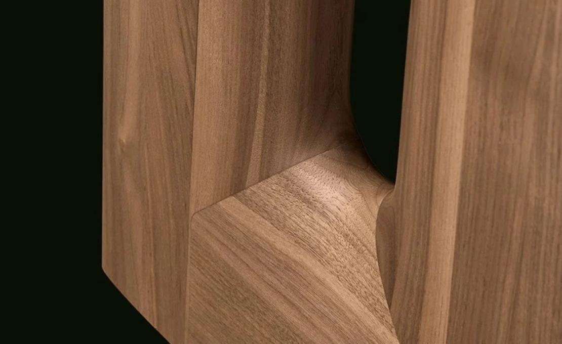 Банкетка от фабрики Poliform модель PN170