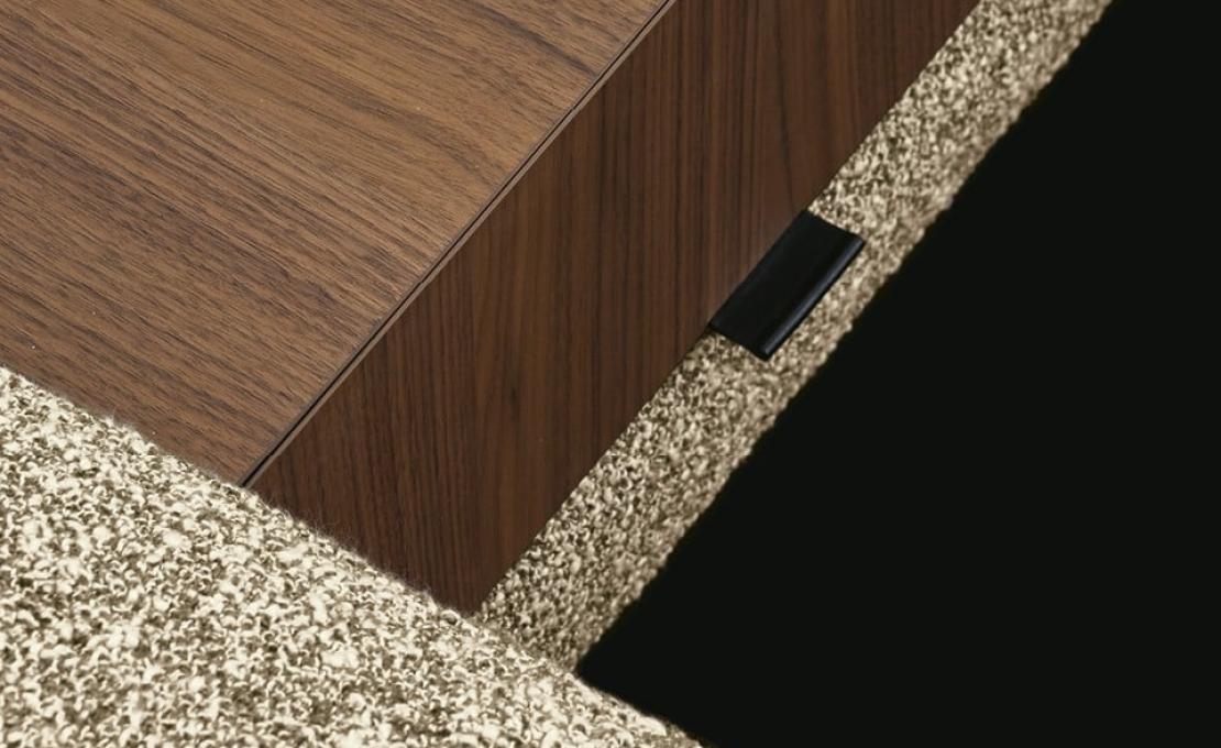 Диван от фабрики Poliform модель Mondrian Sofa