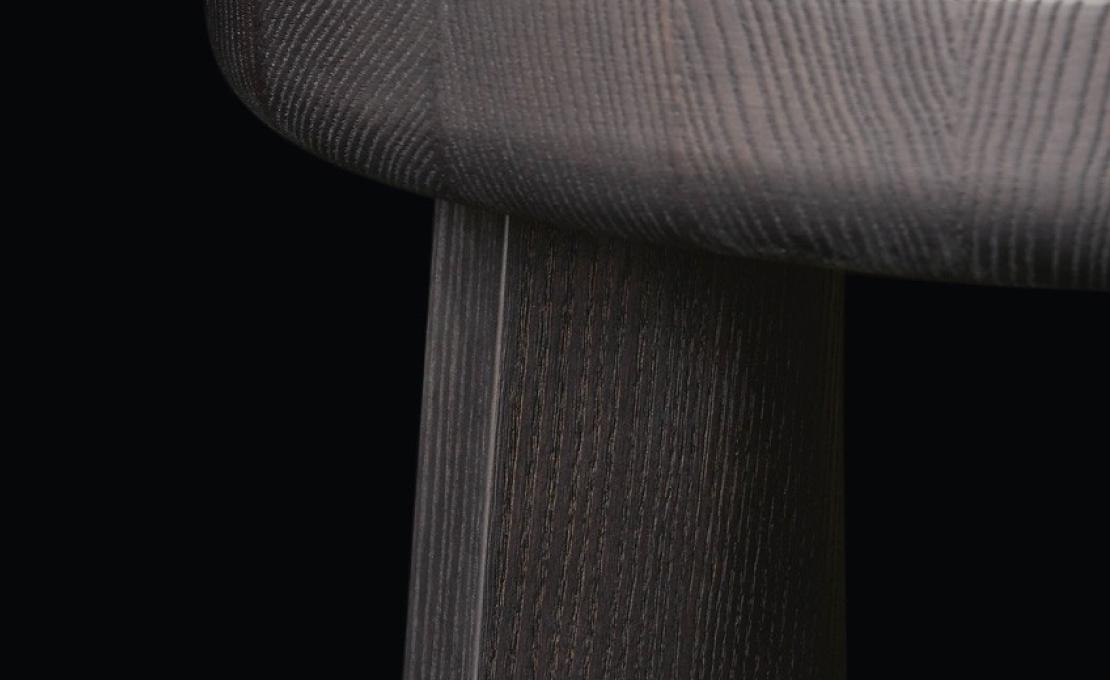 Журнальный столик от фабрики Poliform модель Nara Occasional Table