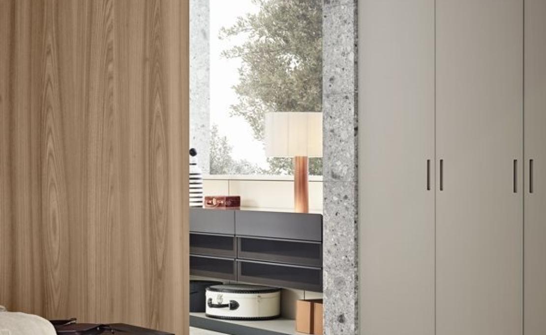 Шкафы от фабрики Poliform модель Ocean Wardrobe