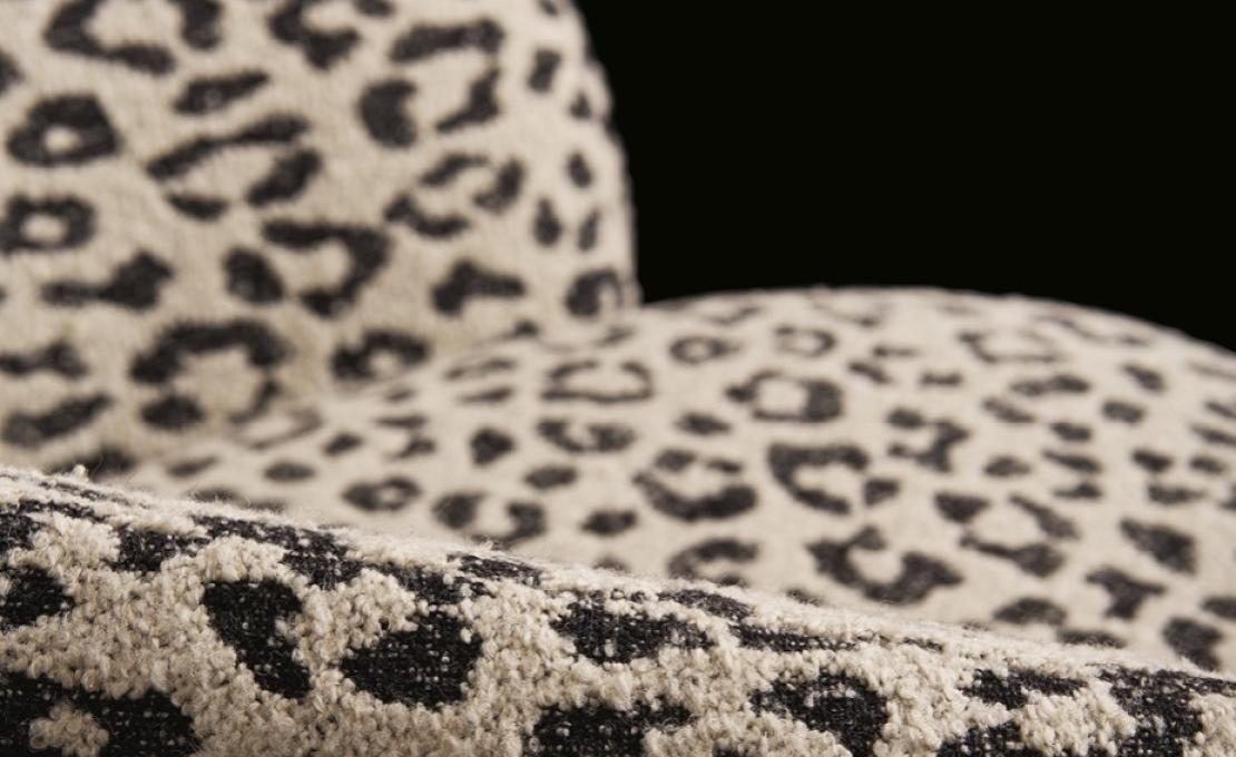 Кресло от фабрики Poliform модель ORBIS ARM