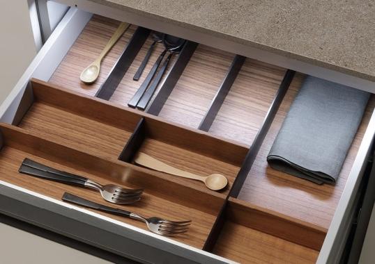 Кухни от фабрики Poliform модель My Planet Kitchen