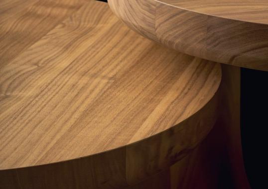 Журнальный столик от фабрики Poliform модель Nara Occasional Table