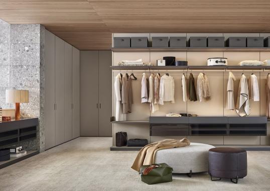 Шкафы от фабрики Poliform модель Ocean Wardrobe