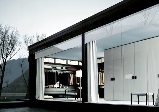 Шкафы от фабрики Poliform модель New Entry Wardrobe