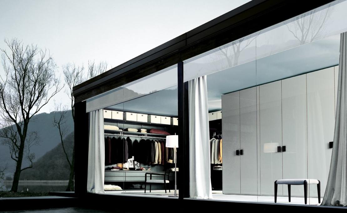 Шкафы от фабрики Poliform модель New Entry Wardrobe