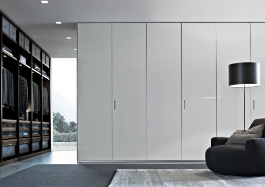 Шкафы от фабрики Poliform модель Ocean Wardrobe