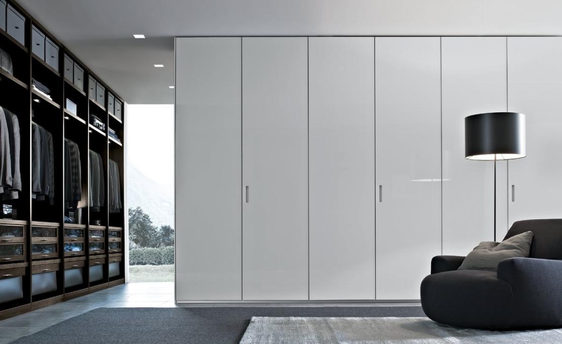 Шкафы от фабрики Poliform модель Ocean Wardrobe