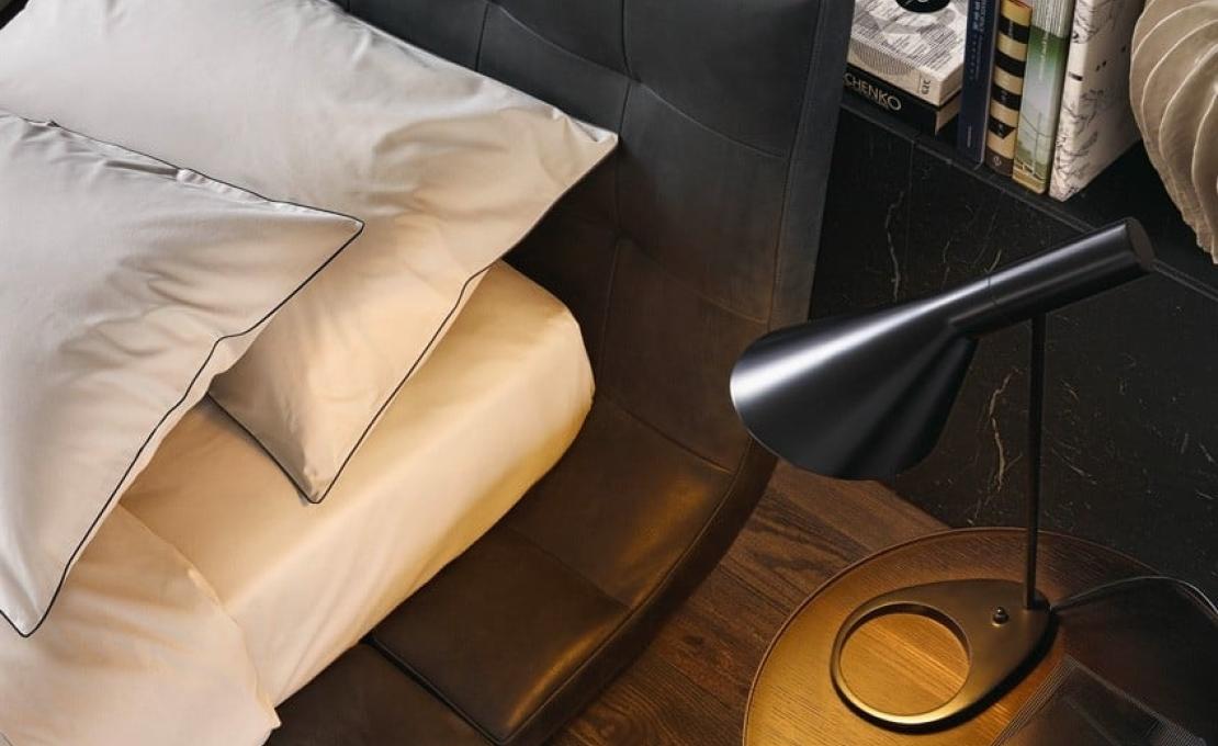 Кровать от фабрики Poliform модель Onda Bed 