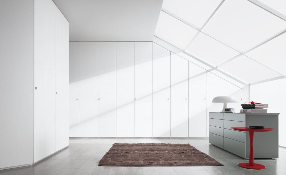 Шкафы от фабрики Poliform модель New Entry Wardrobe