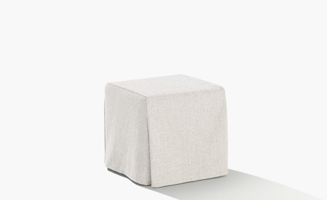 Пуф от фабрики Poliform модель Play Pouf