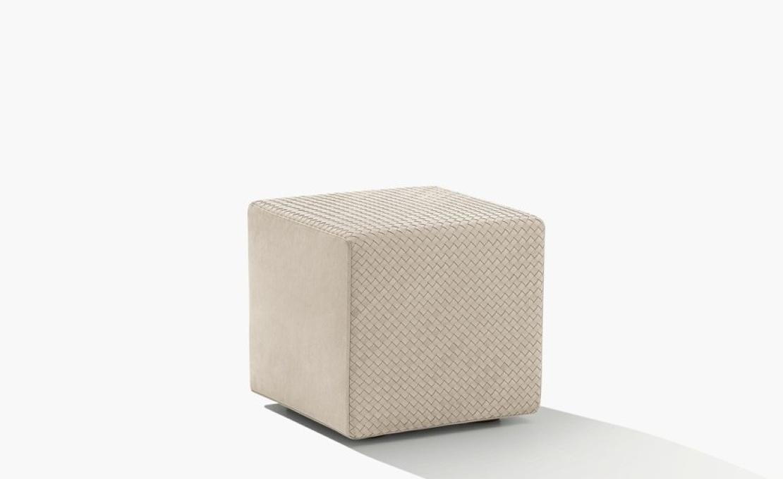 Пуф от фабрики Poliform модель Play Pouf