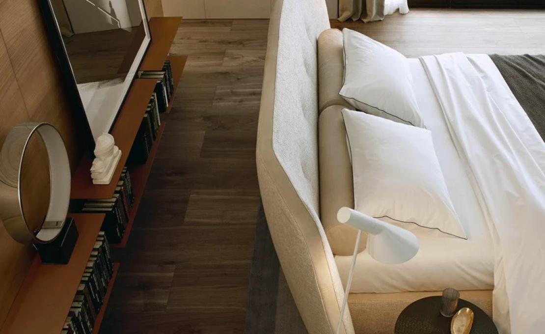 Кровать от фабрики Poliform модель Rever Bed