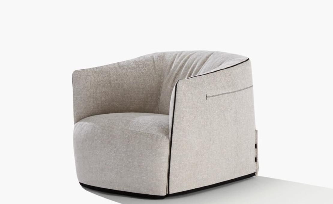 Кресло от фабрики Poliform модель Santa Monica Arm