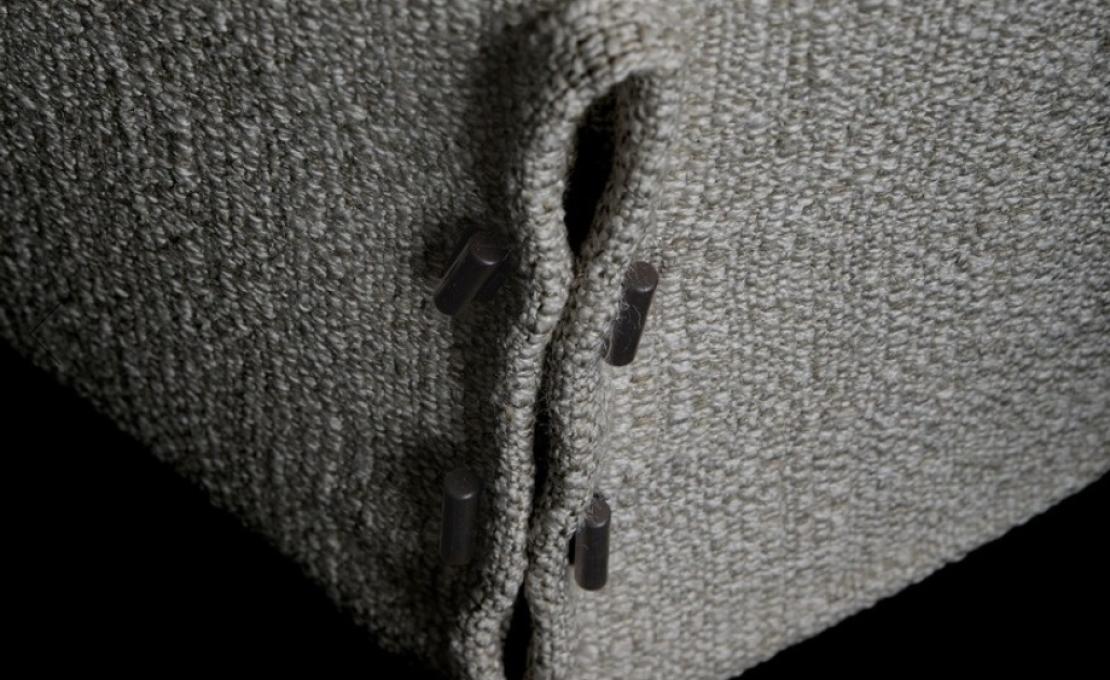 Кресло от фабрики Poliform модель Santa Monica Lounge Arm 