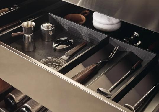 Кухни от фабрики Poliform модель Phoenix Kitchen