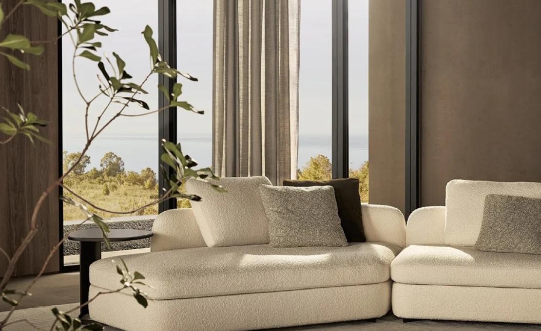 Диван от фабрики Poliform модель Saint-Germain Sofa