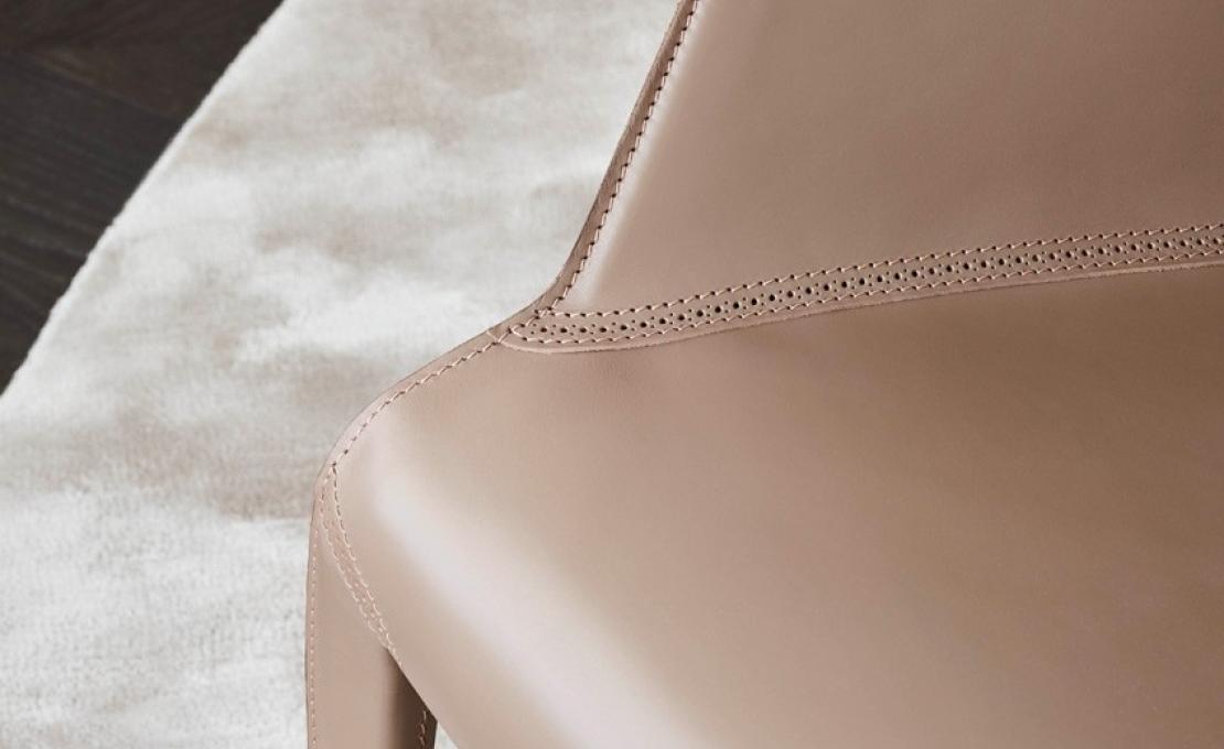 Стул от фабрики Poliform модель Seattle 