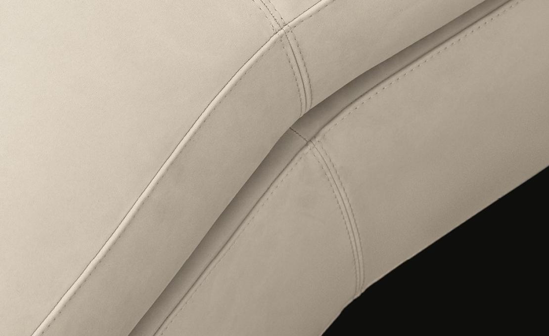 Диван от фабрики Poliform модель Saint-Germain Sofa