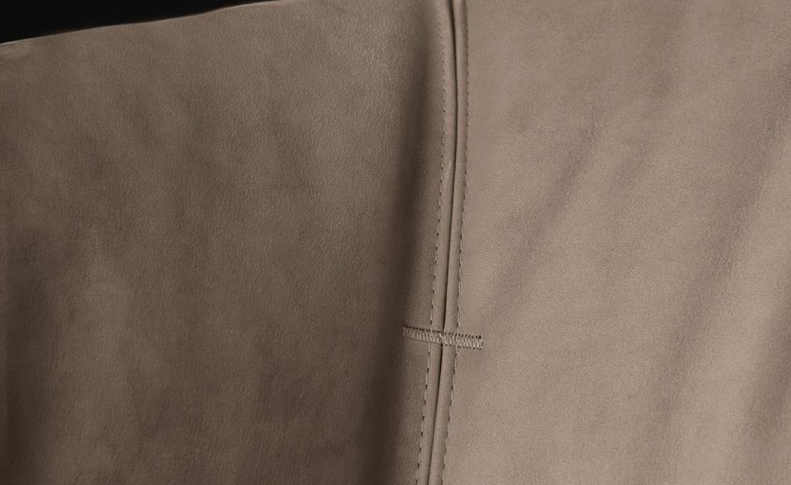 Кресло от фабрики Poliform модель Santa Monica Arm